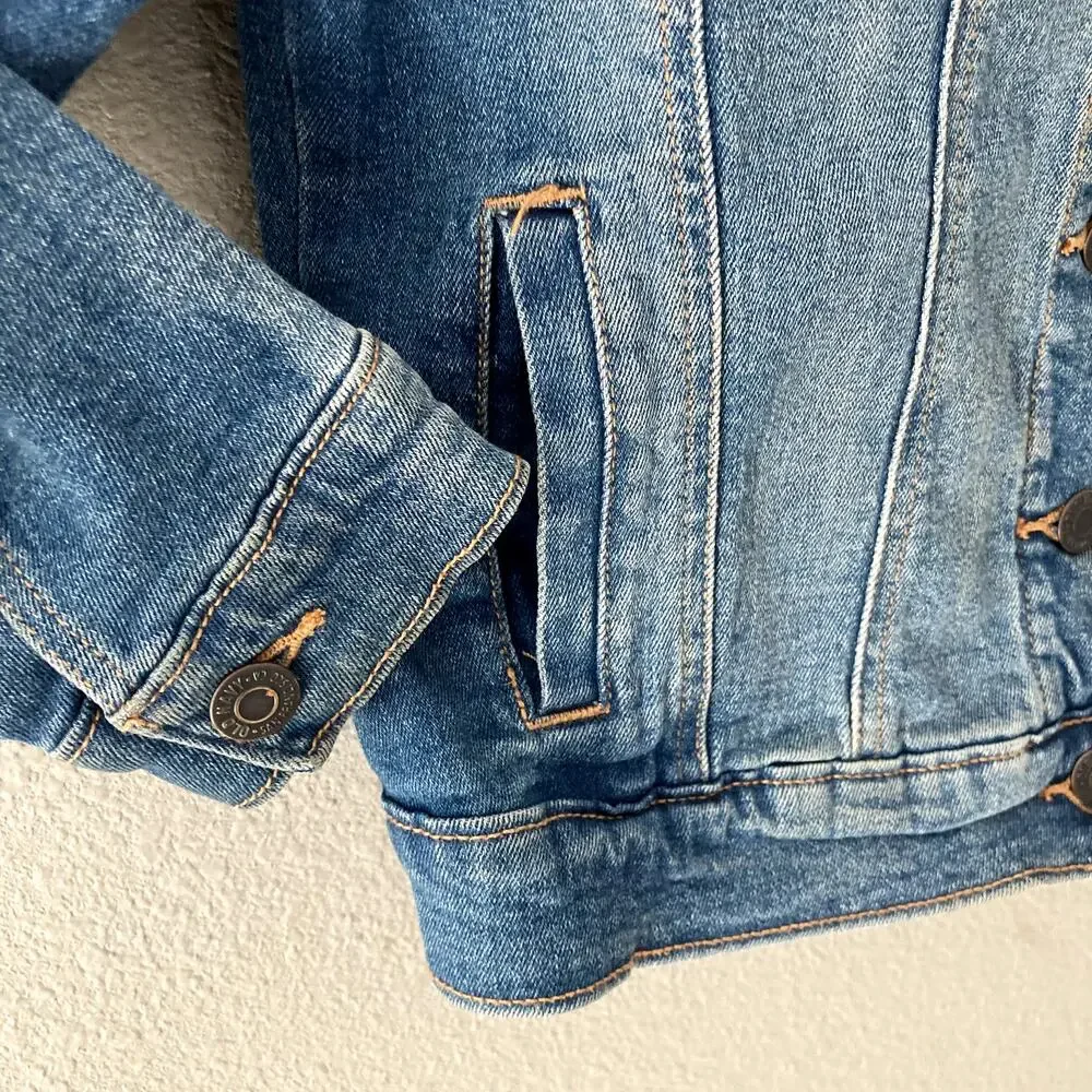 Old Navy Medium Wash Denim Jean Jacket - Large 10/12